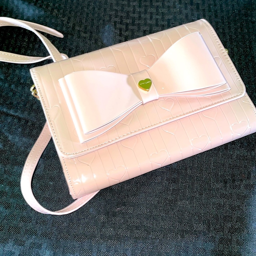 BETSEY JOHNSON Patent Pink Crossbody Clutch Purse With Wallet